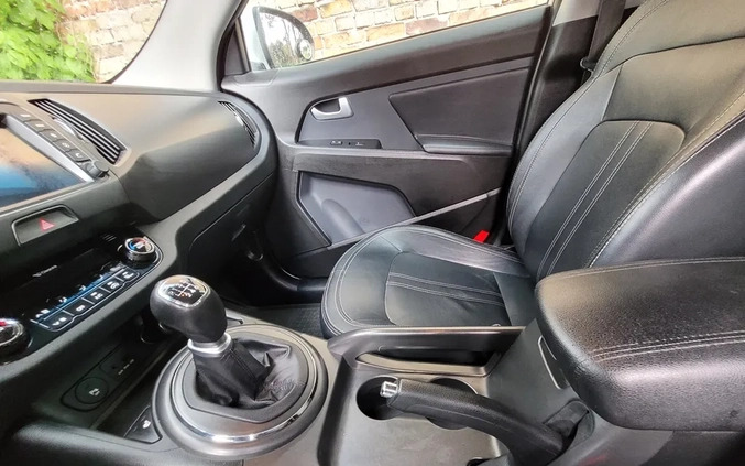 Kia Sportage cena 44000 przebieg: 234043, rok produkcji 2011 z Opole małe 121